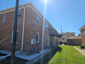 Building Photo - 2677 N 66th St