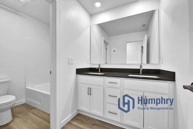 Building Photo - Newer Home in Desirable Eagle