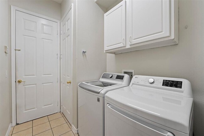 Building Photo - 4831 Cains Wren Tr