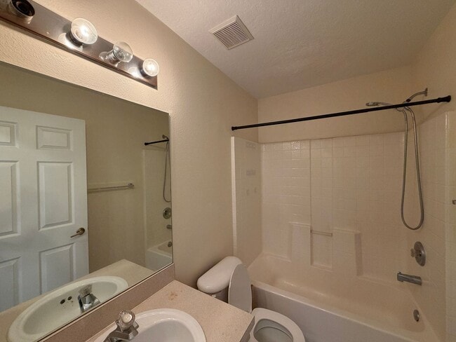 Building Photo - Private pool Single Family House 3 Beds 2 Baths, Resort Style Community. Easy access to Champions...