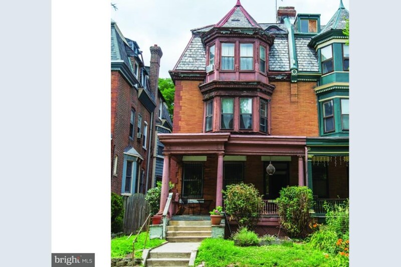 Building Photo - 4517 Chester Ave