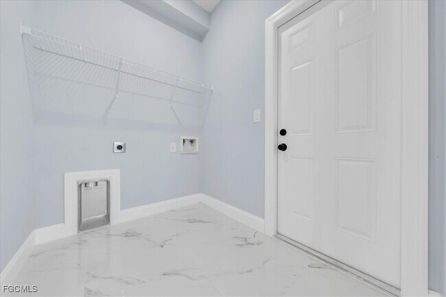 Building Photo - 3708 27th St SW