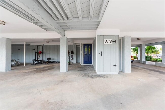 Building Photo - 3604 E Maritana Dr