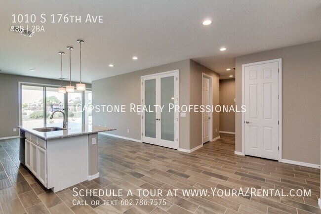 Building Photo - 1010 S 176th Ave