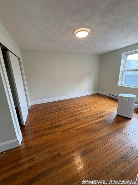 Building Photo - 402 Highland Ave