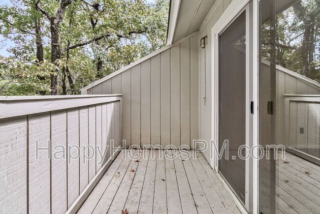 Building Photo - 2769 Jobee Dr