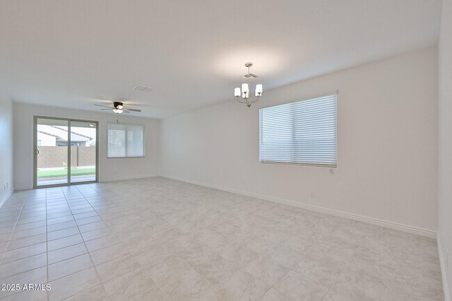 Building Photo - 8806 W Orange Dr