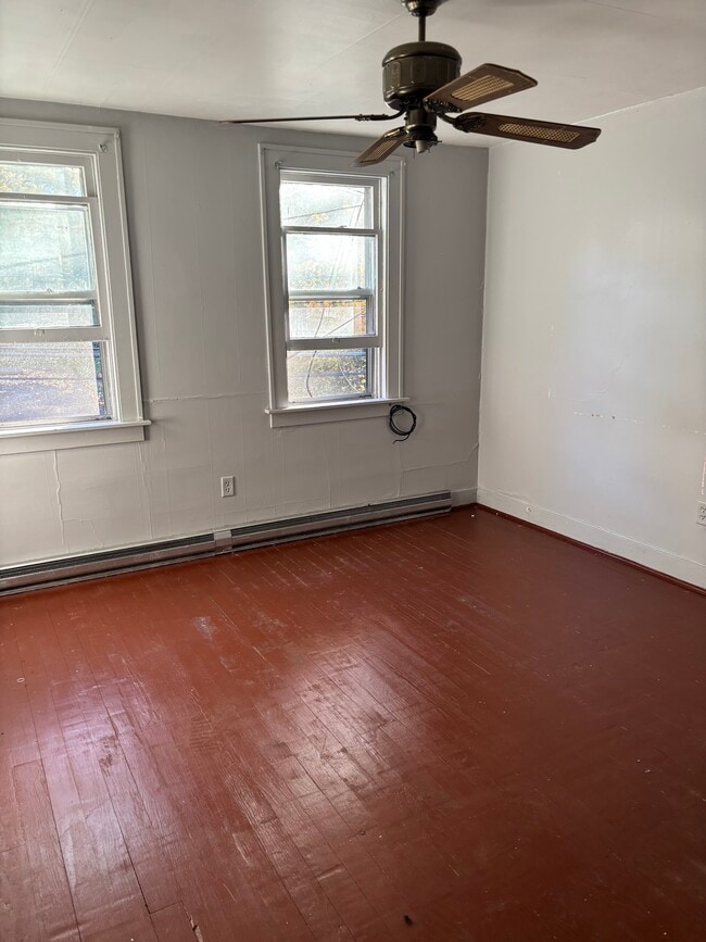 Building Photo - 1143 E Webster St