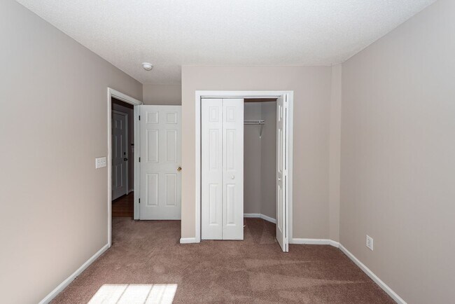 Building Photo - 3 Bedroom, 2 Bathroom Home in Whitehall - ...