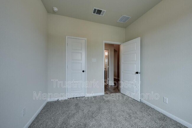 Building Photo - 9007 Shady Mountain