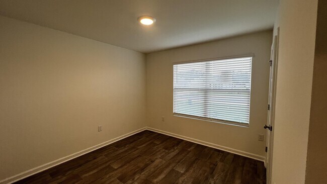 Building Photo - 17128 Muse St