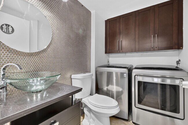 Building Photo - 846 Blue Ridge Cir