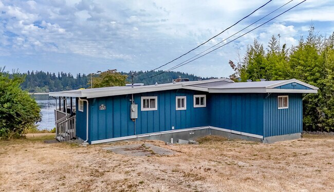 Building Photo - 11415 Larson Rd