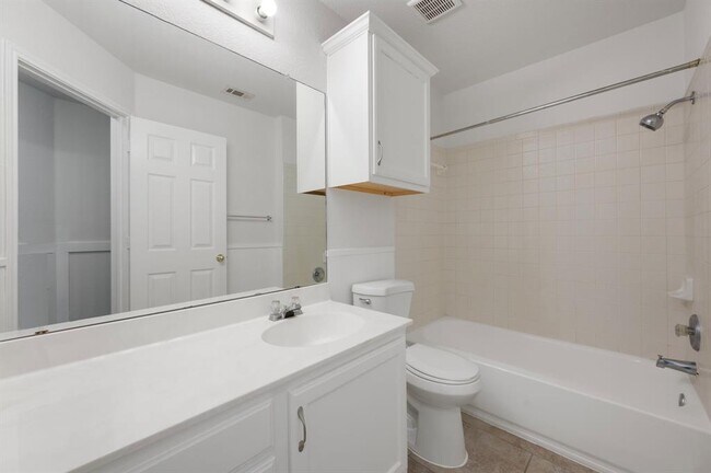 Building Photo - 3844 Willie Mays Ln