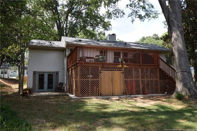 Building Photo - 505 Cross St