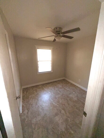 Building Photo - 319 Orchard Ln