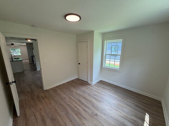 Building Photo - Room in Single Family Home on Fox St SW