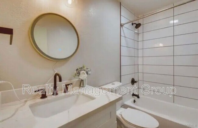 Building Photo - 13801 Pinkard Way