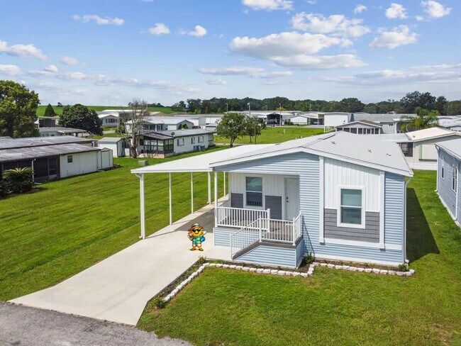 Building Photo - 10030 Sterling Ave