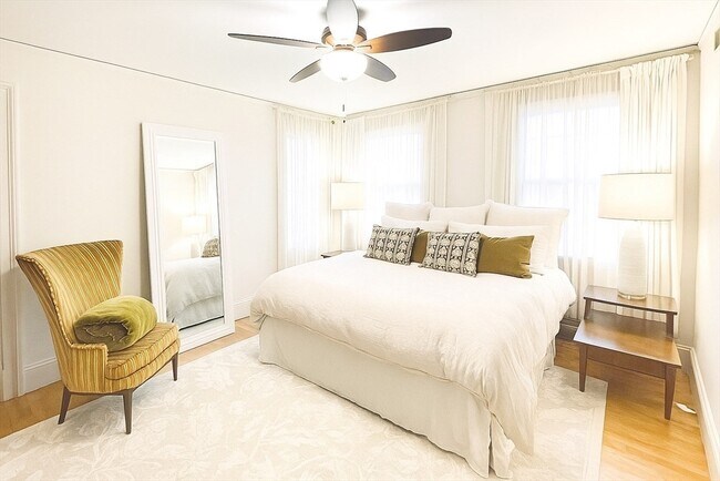 Building Photo - 177 Springfield St