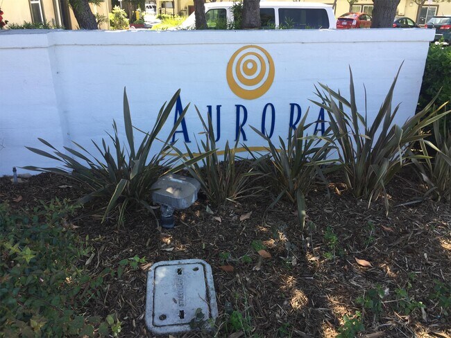 Building Photo - 1710 Paseo Aurora