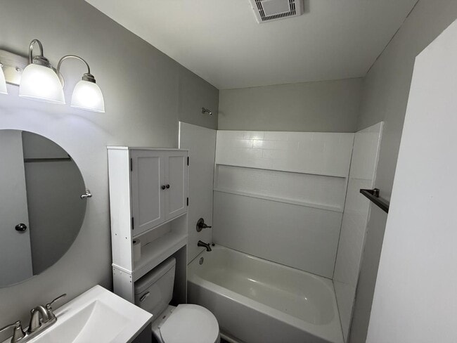 Building Photo - 103 Annette Dr