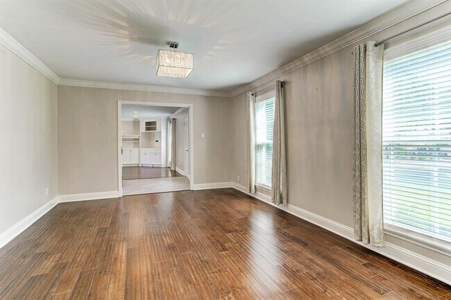 Building Photo - 10806 Wickersham Ln