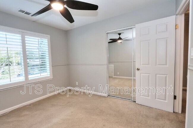 Building Photo - 9529 Lake Natoma Dr