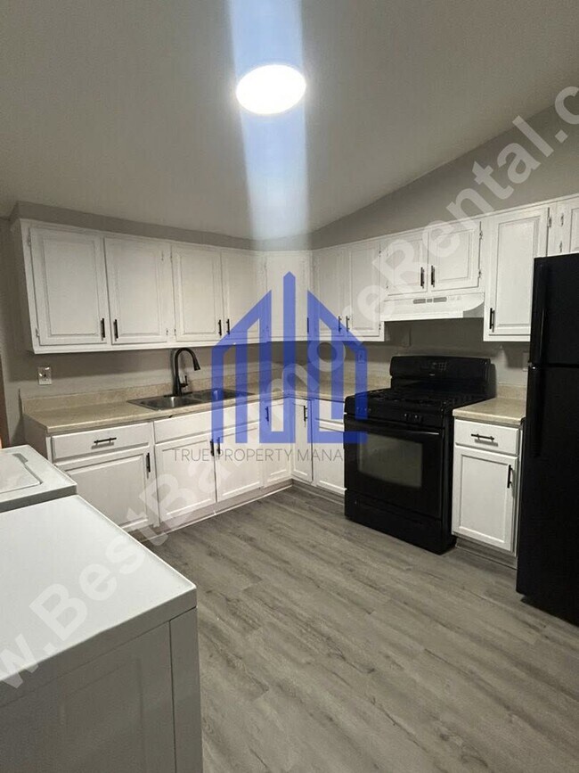 Building Photo - 2-Bedroom, 1-Bath Baltimore City Home – Coming Soon