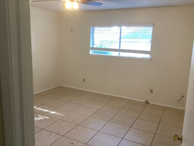 Building Photo - 109 Lake Forest Blvd