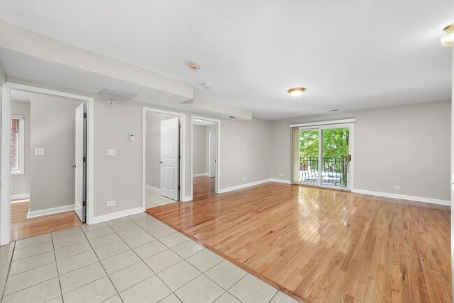 Building Photo - 3423 Ridgeland-301