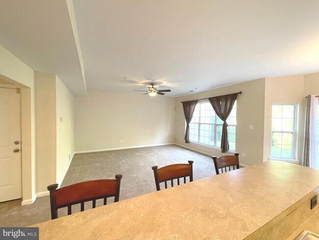 Building Photo - 23435 Dahlia Cir
