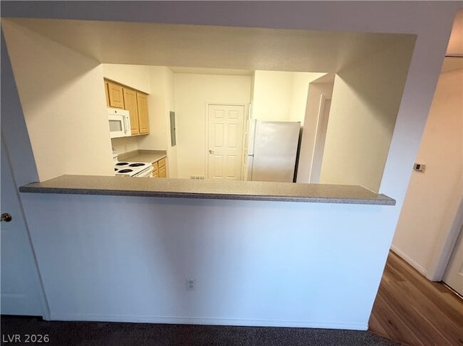 Building Photo - 6955 N Durango Dr