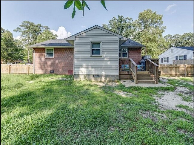 Building Photo - 3 bedroom /2 bathroom- Deer Park Grove