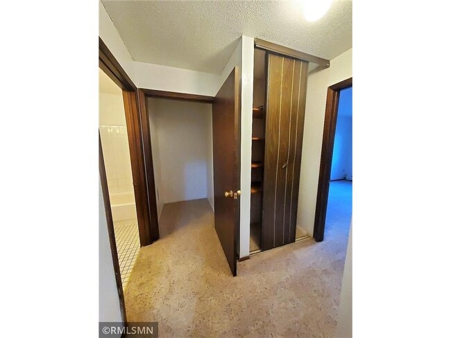 Building Photo - 417 S Wasson Ln