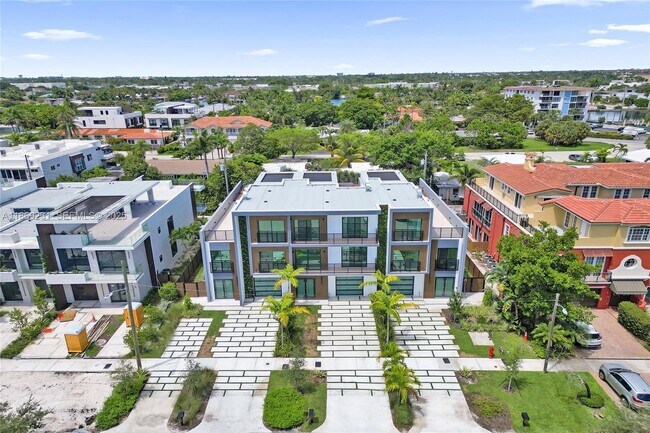 Building Photo - 1825 NE 26th Ave