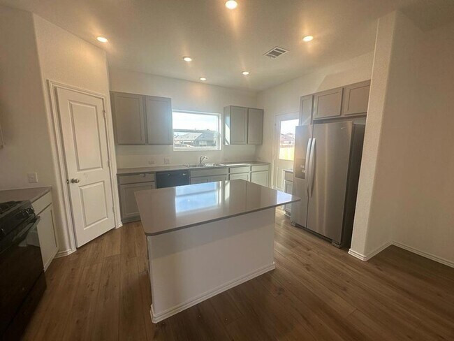 Building Photo - 336 Canley Lp