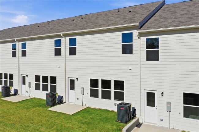 Building Photo - 3966 Oakwood Ter Ct