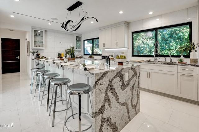 Building Photo - 4423 Bergamo Dr