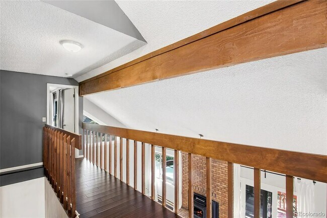 Building Photo - 6136 High Dr