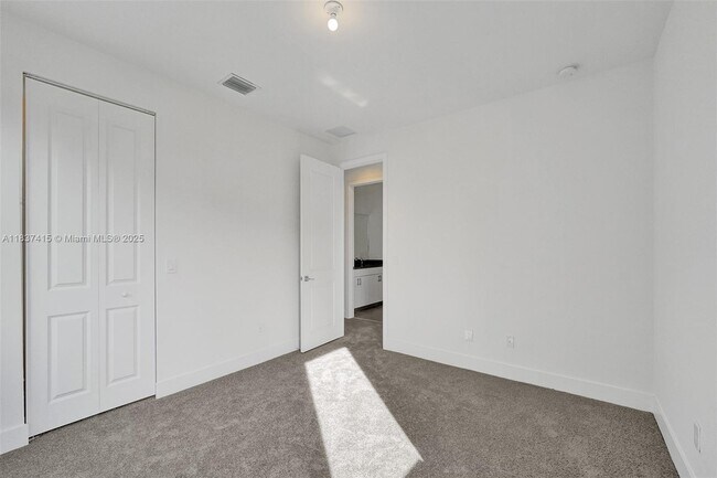 Building Photo - 13145 Addilyn Ct