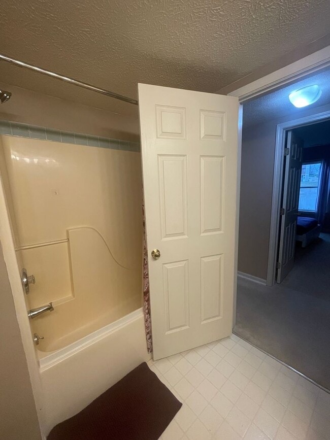 Building Photo - Two Bedroom with an Office | Flexible Move-in Date