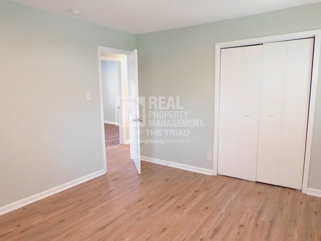 Building Photo - Recently renovated 3BR/1BA in Winston-Salem!