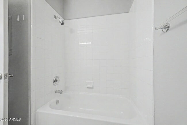 Building Photo - 9600 N 96th St