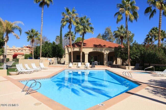 Building Photo - 6218 N 30th Pl