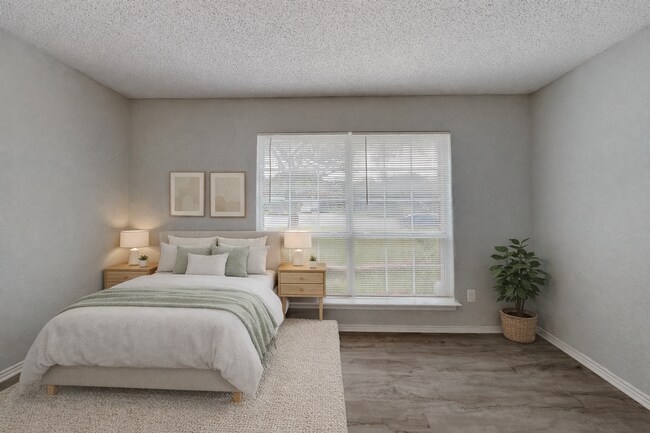 Building Photo - Beautiful 4BR Home in Denton with Fireplace, Fenced Yard & Garage