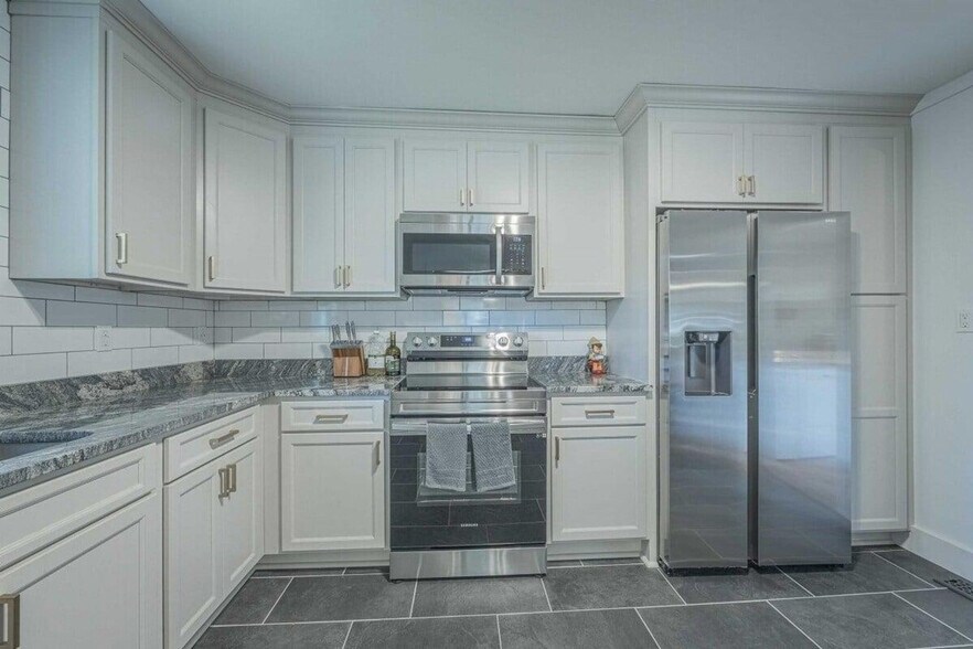 Building Photo - 292 First Street