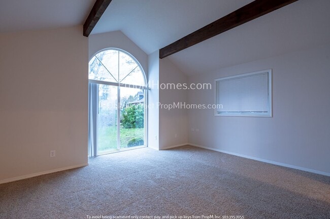 Building Photo - Three Bedroom Plus Bonus In West Linn - Sunset!