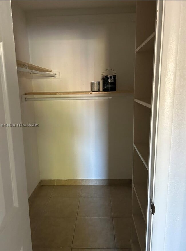 Building Photo - 7450 Miami Lakes Dr