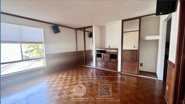 Building Photo - Take the helm of this nautical themed 2 be...